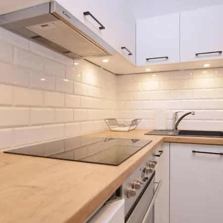 Comfortable Victus Near The Railway Station By Renters Апартаменты