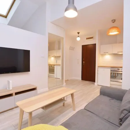 Апартаменты Comfortable Victus Near The Railway Station By Renters *