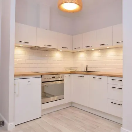 Апартаменты Comfortable Victus Near The Railway Station By Renters *